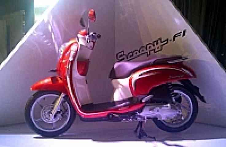 Tambahkan Teknologi, Honda Scoopy Injeksi Dijual Rp 13,9 Juta 