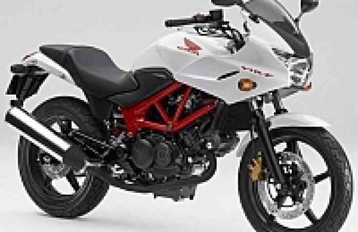 Honda VTR-F 250 lebih Memikat Pakai Setengah Fairing