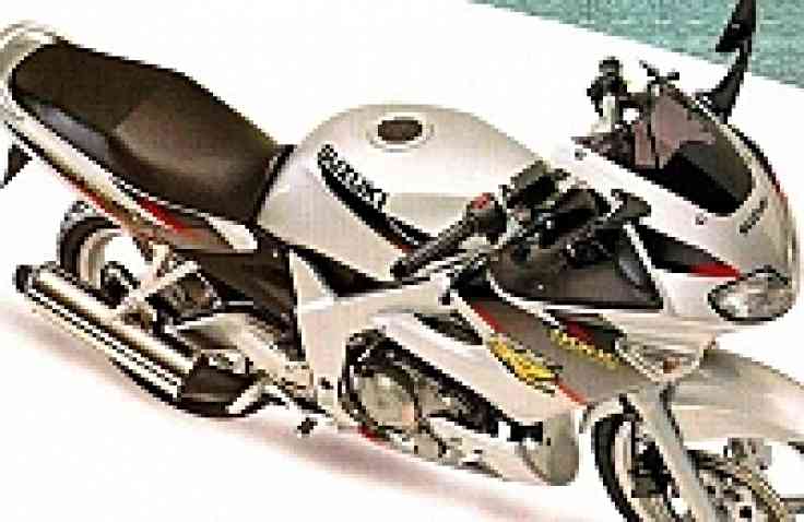 Wah, Bakal Ada Penjegal V-Ixion dan CBR150R Nih!