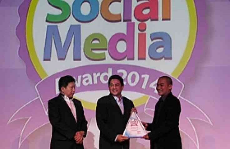 Federal Oil Raih Penghargaan Social Media Award 2014