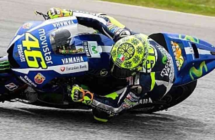 Helm ‘Batik’ Valentino Rossi Dilego Rp 13 Jutaan