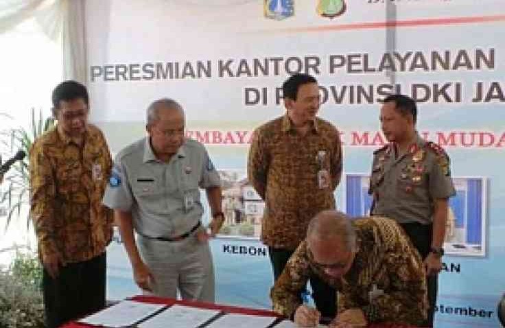 Bayar Pajak Kendaraan Bermotor di Kecamatan, Solusi Antrian Panjang