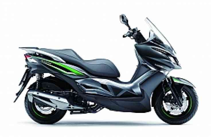 Kawasaki J125, Ikut Arus Yamaha dan Honda