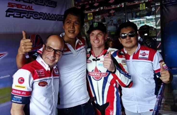 Sam Lowes Kunjungi SFOC Eka Motor, Di Sambut Meriah