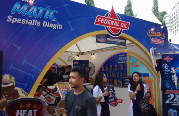 Booth Federal Oil di Otobursa Tumplek Blek 2017 Banjir Pengunjung