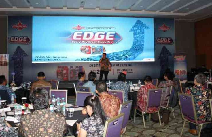 Distributor Meeting Federal Oil 2017 Usung Tema EDGE