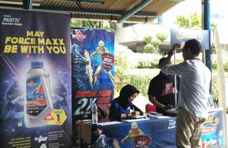 Federal Oil Buka Booth di Otobursa, Ikutan Ganti Oli Yuks Feders..