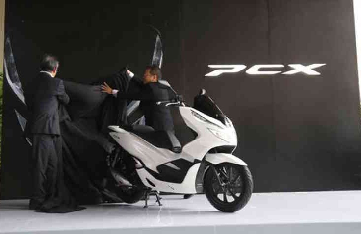 Harga Resmi Honda PCX Rakitan Lokal, Mahal Sedikit dari Skutik Yamaha 