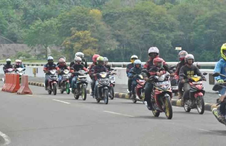 Yamaha MX Day 2nd 2017 Sukses Digelar, Pesertanya Ribuan Bro