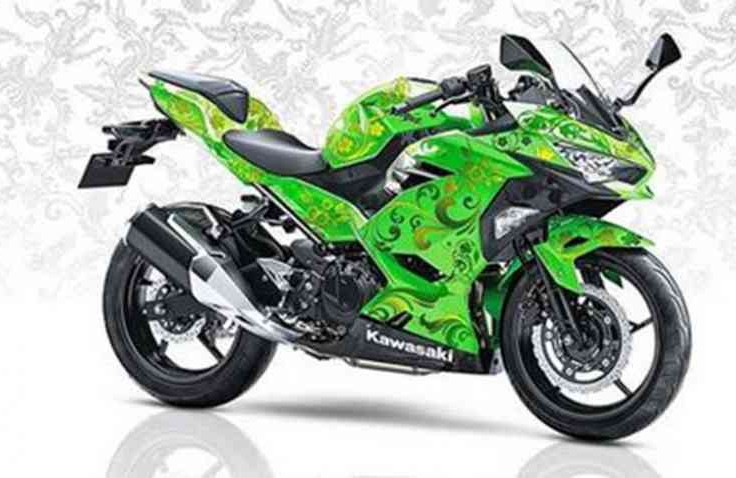 Peringati Hari Batik Nasional, Kawasaki Ninja 250 Berbaju Batik