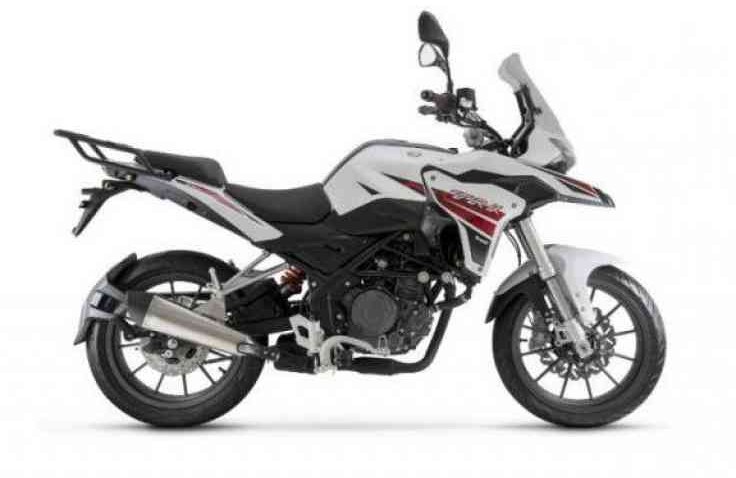 Benelli Supermoto TRK502 Calon Pesaing Honda CRF