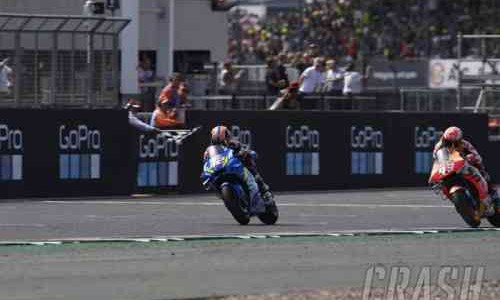 Lap Terkahir Marquez Disalip Alex Rins di Tikungan Terkahir, Sakitnya Tuh Di Sini