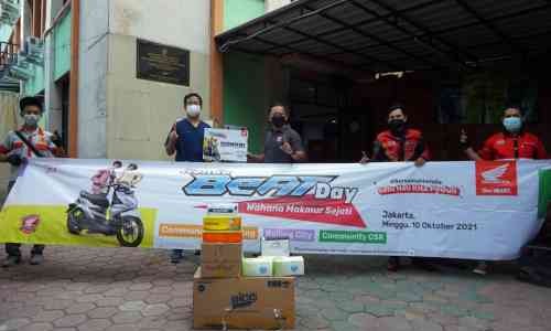 Komunitas Honda BeAT Donasi Tenaga Kesehatan Paket Vitamin dan Masker