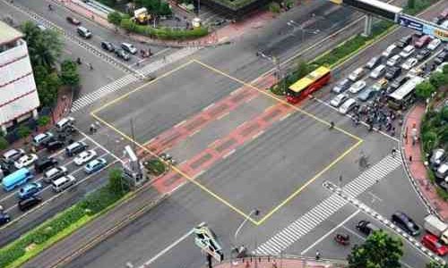 Pengertian Yellow Box Junction, Simak Penjelasannya Berikut