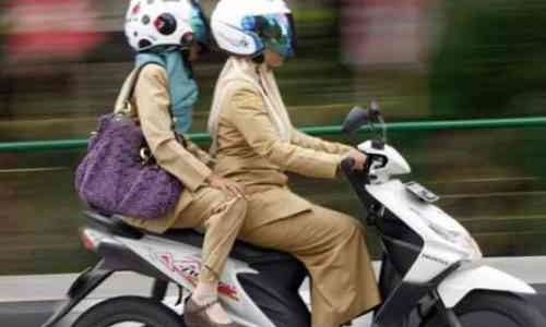 Mau Aman dan Nyaman Naik Motor Boncengan, Begini Tipsnya